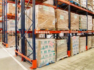 מדפים ממתכת למחסן