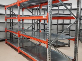 מדפי מתכת למחסן